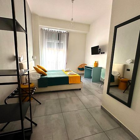 نابولي Hi Relais Rooms المظهر الخارجي الصورة