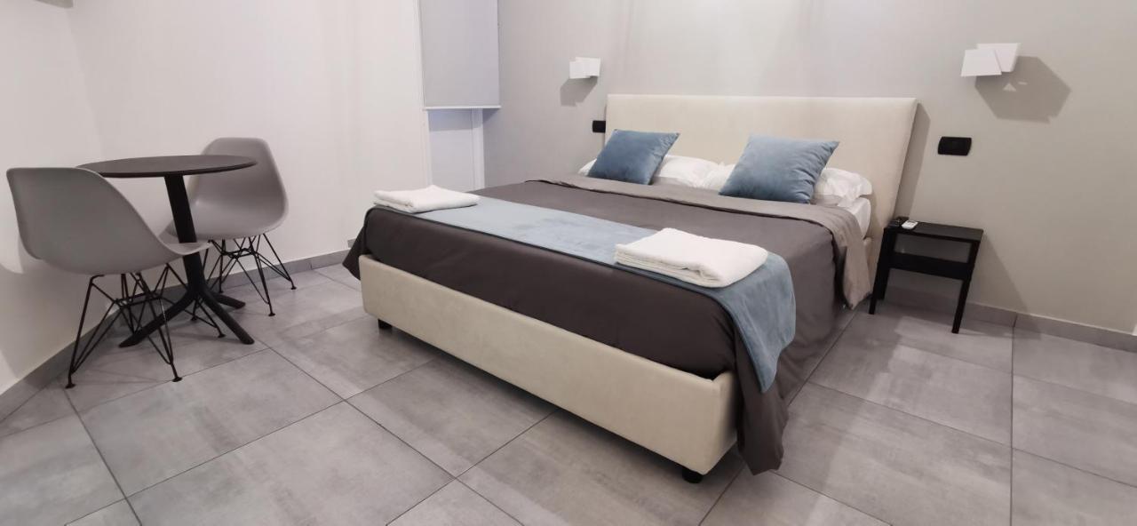 نابولي Hi Relais Rooms المظهر الخارجي الصورة