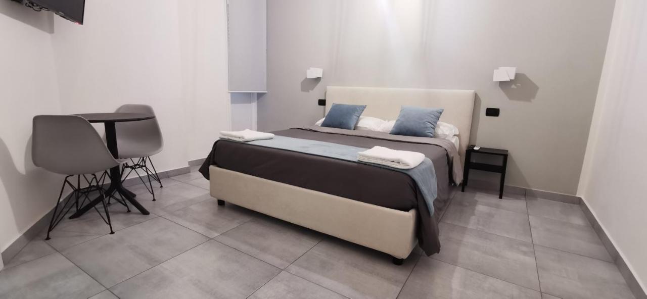 نابولي Hi Relais Rooms المظهر الخارجي الصورة